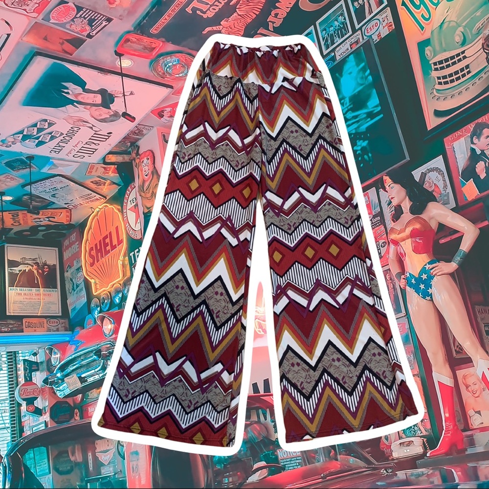 Funky wide leg pants. Size small.